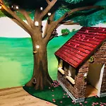 Nibylandia Dom Pod Lasem Holiday home