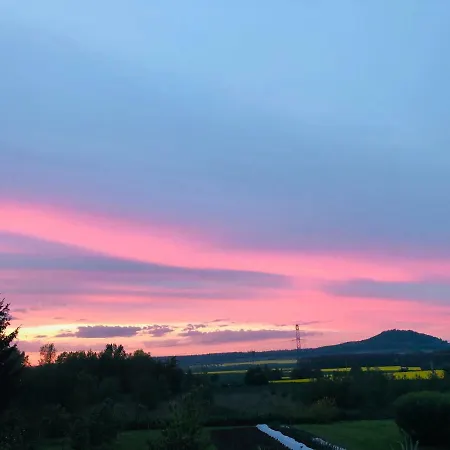 Nibylandia Dom Pod Lasem *