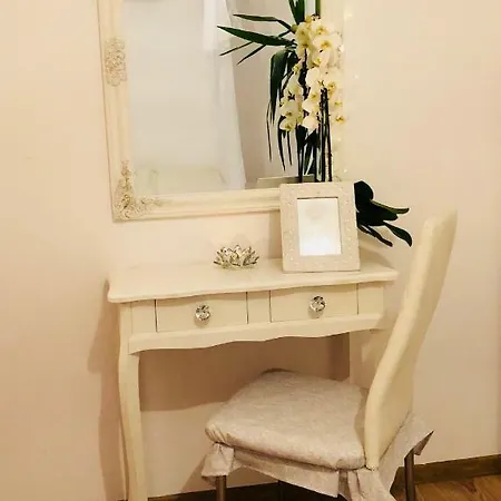 Nibylandia Dom Pod Lasem Ferienhaus *